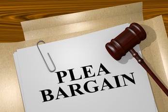 Plea Bargain carpeta y mazo